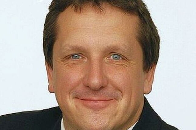 Zwischen Friedenetik und Verteidigungsrealit&auml;t