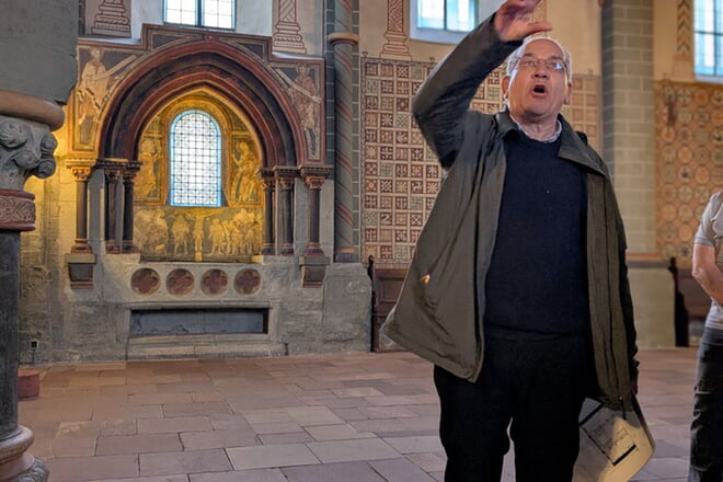 Kurioses unterm Kirchendach
